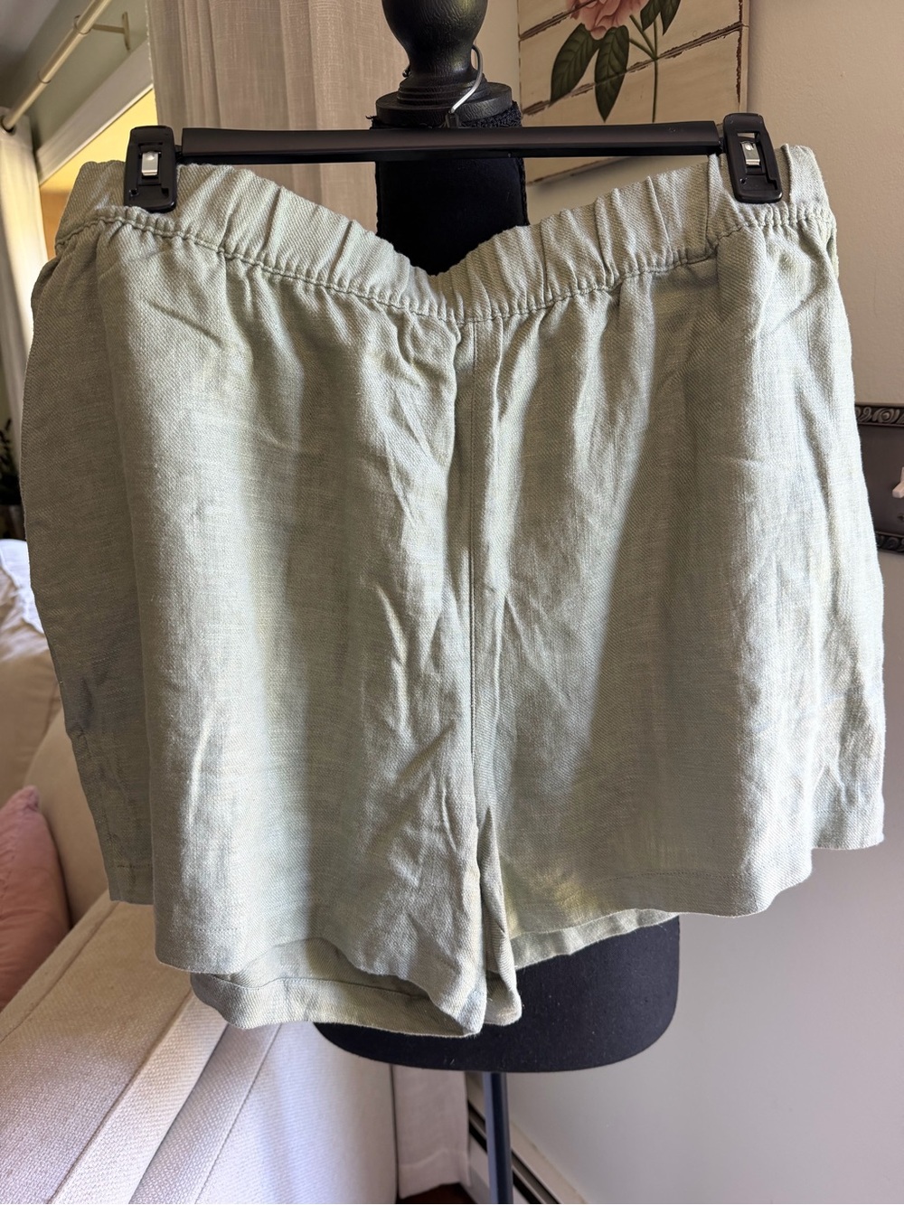 Blank NYC High-Waist Elastic Linen-Blend Shorts in Sage